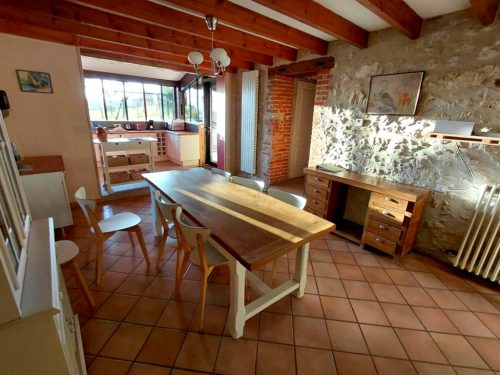 Pigeonnier-salleamanger-4