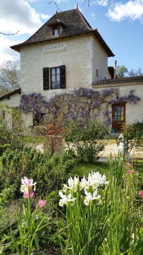 pigeonnier-lauzanac-dordogne-2